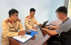 Vượt rào chắn đường sắt, tài xế điều khiển xe tải bị phạt hơn 40 triệu đồng