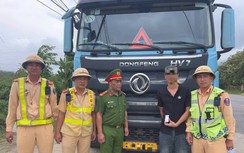 Quảng Trị: Lái xe đầu kéo tàng trữ ma túy, không có giấy phép lái xe