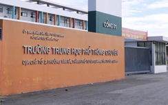 Khởi tố hiệu trưởng trường chuyên Tuyên Quang và 6 người liên quan vụ 147 điểm 10 Toán