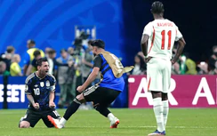 Messi lập cú đúp kiến tạo, Argentina hạ Anh vào chung kết