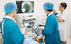 Cụ bà 90 tuổi ung thư dạ dày ngồi dậy sau 1 ngày phẫu thuật và xuất viện sau 6 ngày