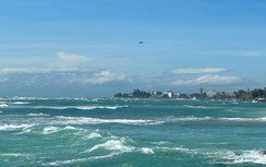 Chìm tàu cá giữa biển, 3 ngư dân mất tích