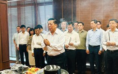 Bộ Xây dựng dâng hương tri ân các Anh hùng liệt sĩ