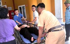 CSGT Quảng Ninh kịp thời đưa thai phụ bị tai nạn giao thông đến bệnh viện sinh con