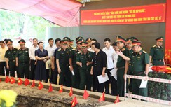 Phó Thủ tướng kiểm tra công tác chuẩn bị Lễ triển khai tìm kiếm, quy tập hài cốt liệt sĩ