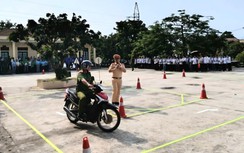 CSGT Ninh Bình hướng dẫn kỹ năng lái xe an toàn cho cho thanh thiếu niên