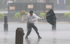 Bão Dolphin đổ bộ vào Trung Quốc gây mưa lớn, hàng trăm nghìn người sơ tán khẩn cấp