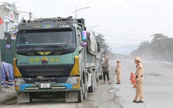 Phú Thọ: Xử nghiêm xe tải chở đất đá làm rơi vãi trên đường Hồ Chí Minh gây mất ATGT