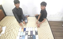 Đà Nẵng: Hai anh em ruột trộm 27 điện thoại trị giá 400 triệu đồng rồi bỏ trốn ra Huế