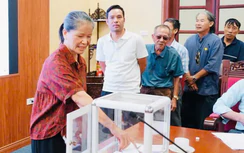 Hà Nội hỗ trợ chuyển đổi nghề nghiệp, tạo việc làm bằng hình thức giao đất dịch vụ, đất ở