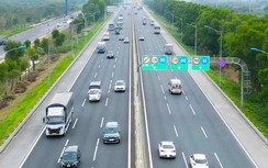 Lái xe trên cao tốc khi đông phương tiện, tài xế không giữ khoảng cách an toàn có bị phạt?