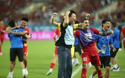 HLV Kim Sang-sik đi vào lịch sử sau chức vô địch AFF Cup 2026