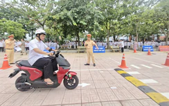 CSGT Thái Nguyên mang “tiết học đặc biệt” đến sân trường trước năm học mới