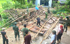 Lào Cai: Dông lốc, mưa lũ làm 147 nhà dân hư hỏng, hai người bị thương
