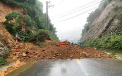 Mưa lớn gây sạt lở, chia cắt giao thông một số địa phương vùng cao ở Tuyên Quang