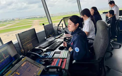 Cao điểm 2/9: Làm gì để máy bay không phải "xếp hàng" trên trời?