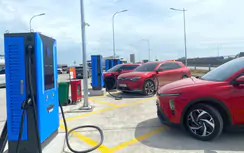 Bộ Xây dựng đôn đốc phủ kín trạm sạc điện trên cao tốc Bắc - Nam