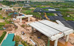 Tăng tốc thi công cầu Ngọc Hồi, phấn đấu hoàn thành tháng 8/2027