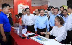 Chủ tịch Hà Nội yêu cầu tiếp thu tối đa ý kiến về quy hoạch khu vực hồ Gươm, sông Hồng