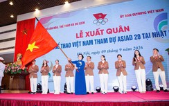 Ai là người cầm Quốc kỳ Việt Nam tại Lễ khai mạc ASIAD 20?