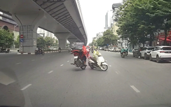 Shipper phóng nhanh gây tai nạn, xe máy lộn nhào giữa đường