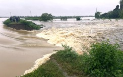 Thanh Hóa: Vỡ bờ kênh T2, di dời 20 hộ dân đến nơi an toàn