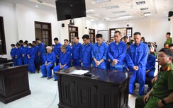 "Phù phép” bệnh án tâm thần, 42 bị cáo lãnh án