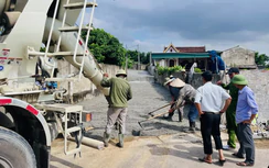 Hà Tĩnh: 15 hộ dân đồng lòng góp sức làm mới đường giao thông