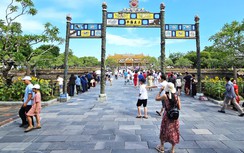 Du khách nô nức tham quan miễn phí Đại nội Huế dịp lễ 2/9