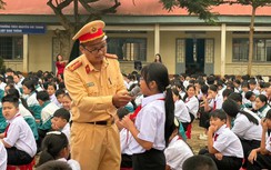 CSGT Lâm Đồng tuyên truyền an toàn giao thông tại 22 trường học