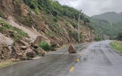 Cảnh báo nguy cơ sạt lở đất, đá trên tuyến đường tỉnh 701 Khánh Hòa
