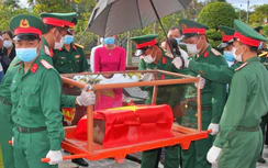 Gần 200 phần mộ liệt sĩ tại Cà Mau được lấy mẫu sinh phẩm xác định danh tính