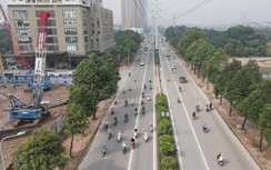 Hà Nội: Có biển cấm, ô tô vẫn đi thẳng qua nút giao Trung Thư