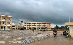 Chạy đua đếm ngược ngày cán đích những ngôi trường vùng biên