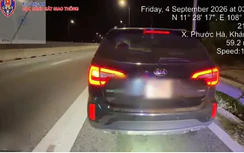 Dừng xe ngủ trên cao tốc Cam Lâm - Vĩnh Hảo, tài xế bị phạt 24 triệu đồng