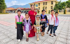 Tiếng kẻng lúc mờ sáng nơi biên cương, đánh thức cô trò đón năm học mới