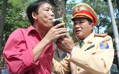 Một tháng phạt hơn tỷ đồng lái xe uống rượu, bia