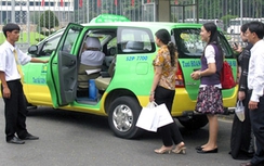 Khi dân quê thuê taxi đi chơi Tết