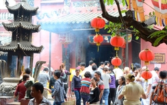 Dịch vụ cho thuê xe đi lễ thi nhau “chặt chém”