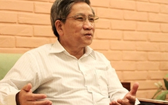 “Mai nghỉ hưu, nay vẫn ký” là bất thường