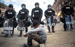 Nạn phân biệt chủng tộc ám ảnh nước Mỹ