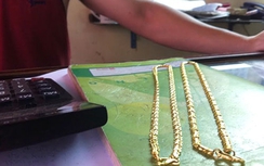 Vàng trang sức vẫn “ngó lơ” quy định tuổi