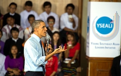 Tổng thống Obama "đá xoáy" Trung Quốc về Biển Đông