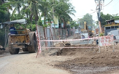 “Lô cốt” mọc như nấm giữa trung tâm TP.HCM