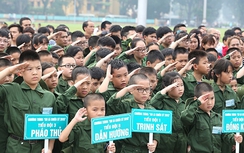 Có cần “học kỳ quân đội” cho phụ huynh?