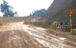 Đường Trường Sơn Đông ách tắc do sự cố thủy điện Đắk Lô