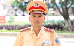 CSGT có duyên bắt tài xế “găm” ma túy