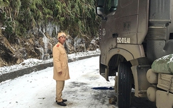 Cấm thông xe khi đường có băng tuyết dày