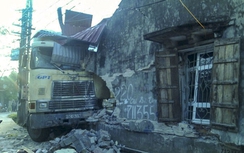 Những điểm cong trên QL39 tiềm ẩn nguy cơ TNGT