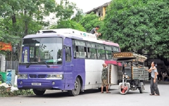 Xe hợp đồng trá hình hết “cửa” lộng hành